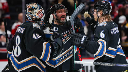 理上更加冷 理上更加冷